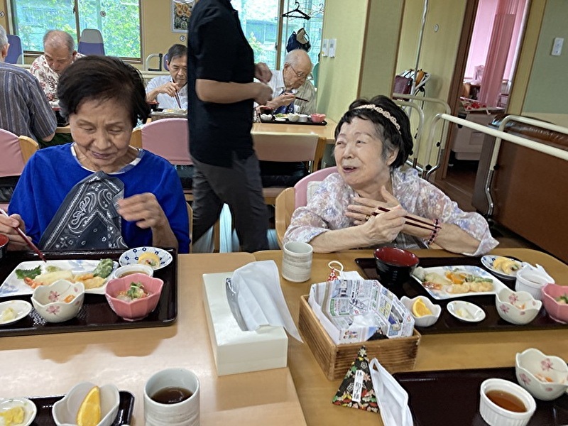 昼食